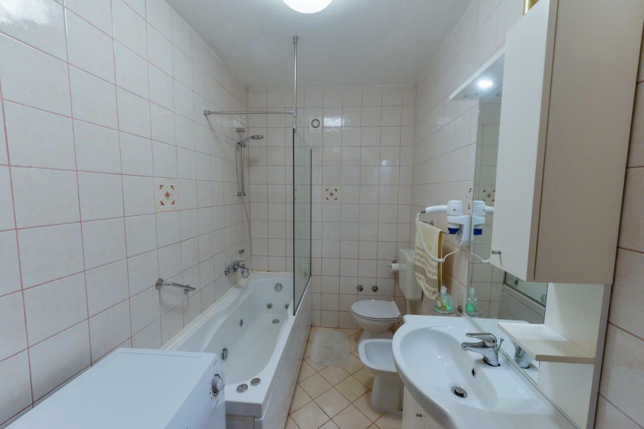 Tar-Vabriga Lumbre Apartment מראה חיצוני תמונה